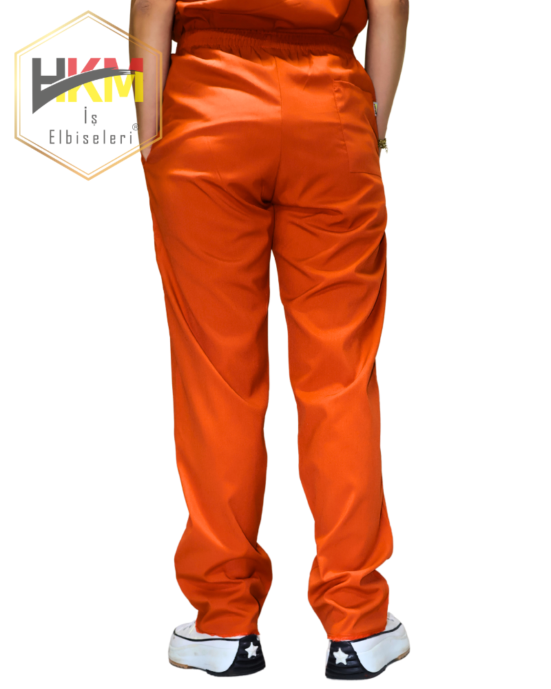 Turuncu Likralı Kadın Cerrahi Takım